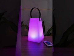Lâmpada LED portátil recarregável com comando sem fio colorido para acampar