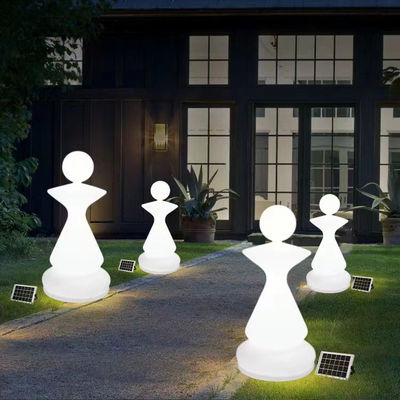 Lâmpadas de jardim recarregáveis de plástico LED em forma de xadrez AC 85-265V