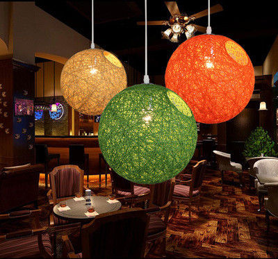Lâmpada de pingente de bola de cânhamo moderna Luz de pingente de bola colorida de cânhamo Rattan Lustreiro pendente de cânhamo
