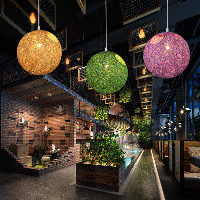 Lâmpada de pingente de bola de cânhamo moderna Luz de pingente de bola colorida de cânhamo Rattan Lustreiro pendente de cânhamo