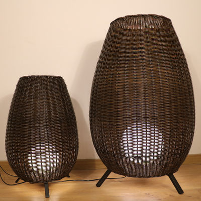Lâmpada de piso de Rattan de luxo personalizada, Lâmpada de piso de vime interior criativa