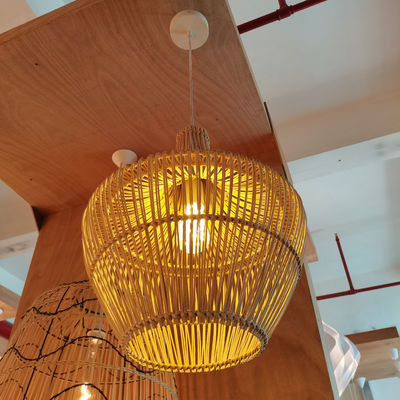 Lâmpadas de piso LED de design moderno e decorativas para exterior
