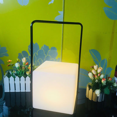 Lâmpada LED portátil decorativa IP65 resistente à água 16 cores mudando