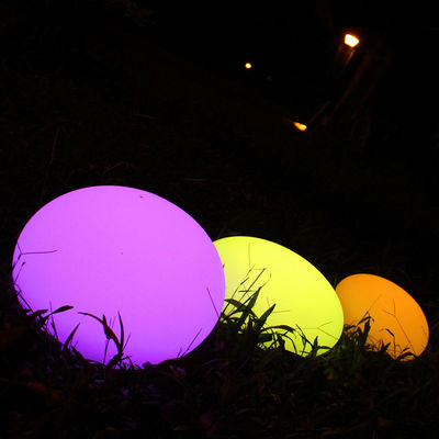 Luz de bola multicolor de decoração LED