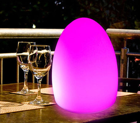 Lâmpada de mesa de plástico LED em forma de ovo