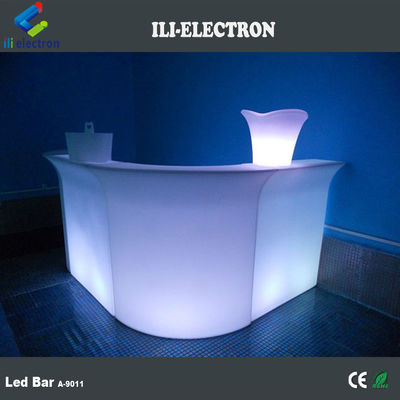 mesa de bar de canto iluminada a LED