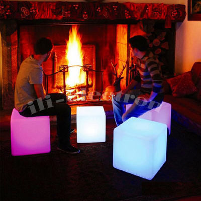 Outdoor LED Light Cube Stool Colorido Impermeável Para Foyer E Decoração Patio