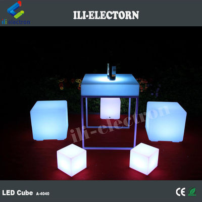 cadeira de plástico com LED para aluguer de eventos