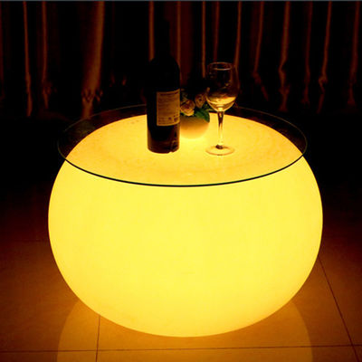 Moderna mesa de cocktail comercial iluminada a LED com bateria de lítio recarregável