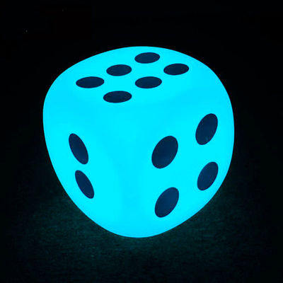 Iluminado exterior LED Cubo de luz estilo dados 15cm 20cm 30cm IP65 impermeável para eventos ao ar livre