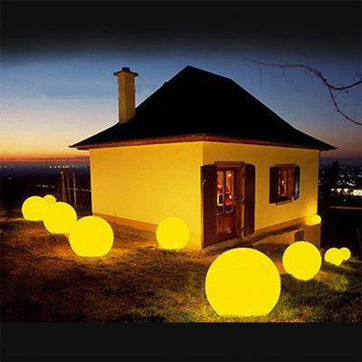 Esferas de LED de plástico que mudam de cor 10cm 80cm resistentes à água para férias