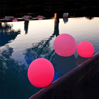 Lâmpadas de bola de piscina flutuantes de plástico PE, Lâmpada de bola LED de controle remoto Para decoração