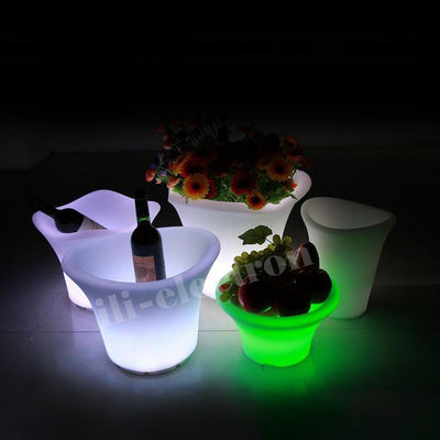 PE Plástico 16 Cores Mudança de Decoração de Natal LED Luz Floral Farol de Controle Remoto Multifuncional