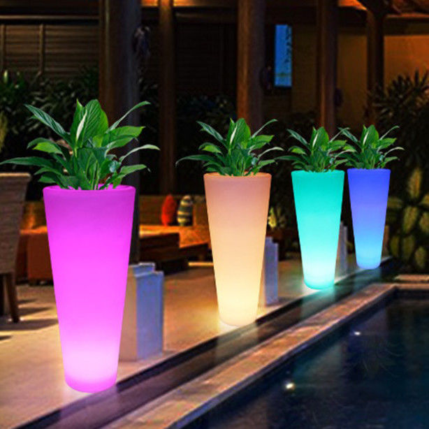 Exposição de vasos de flores luminosos vasos de plantas de jardim coloridos luminosos lâmpada de chão de plantação de plástico para aluguel de festa