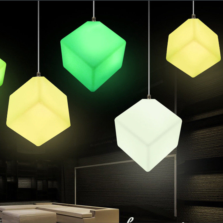 Controle remoto LED exterior luz de cubo luz pendente para decoração de eventos e festas