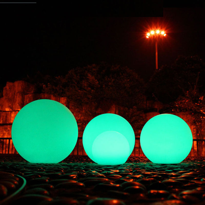 Lâmpadas de bola de piscina flutuantes de plástico PE, Lâmpada de bola LED de controle remoto Para decoração