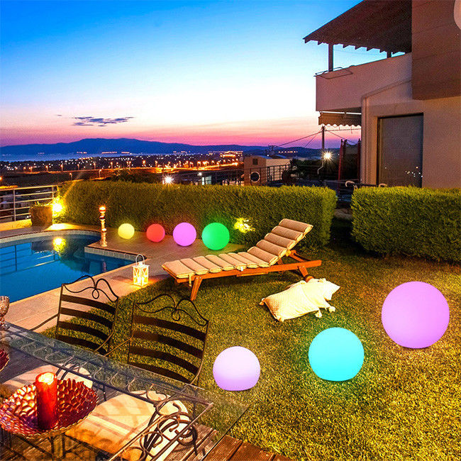 16 Mudança de cor Dia dos Namorados Glow Jardim Decorativo Bola Material PE IP65 impermeável